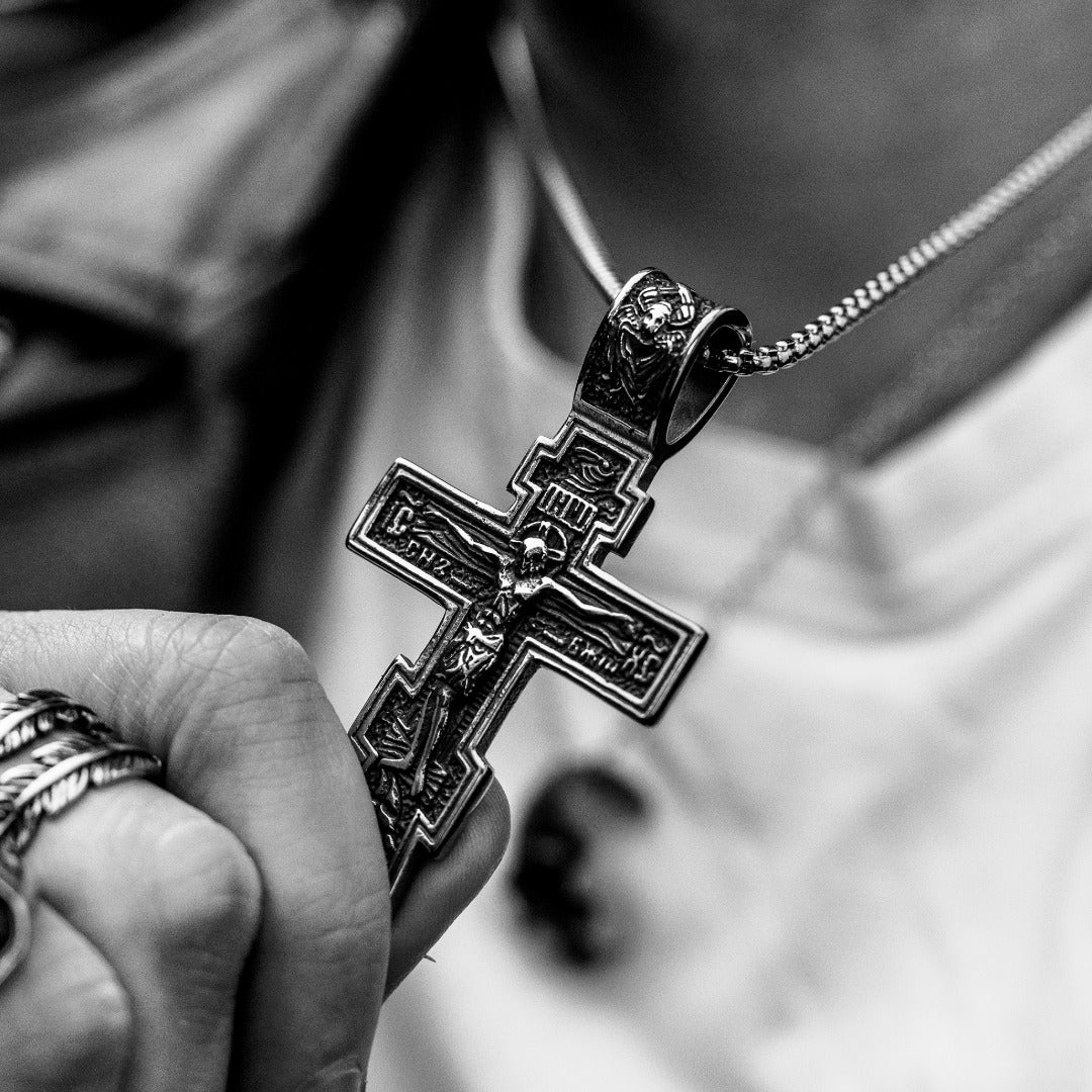DARK JESUS CROSS. - GOLD - Image 4